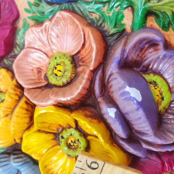 Vintage 1980 Flower Plate Floral Chalk Ware Wall Decor 80s Country Regency Style - Picture 5 of 10